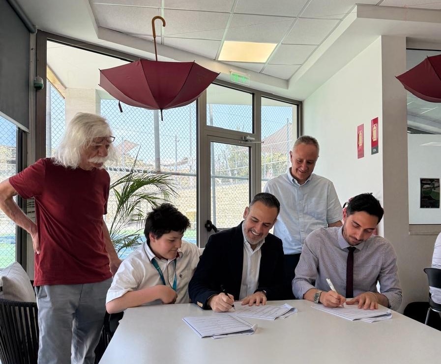 Tototheo Global signs MoU with The Heritage Private School and CUT to launch FarmBot education pilot in Cyprus